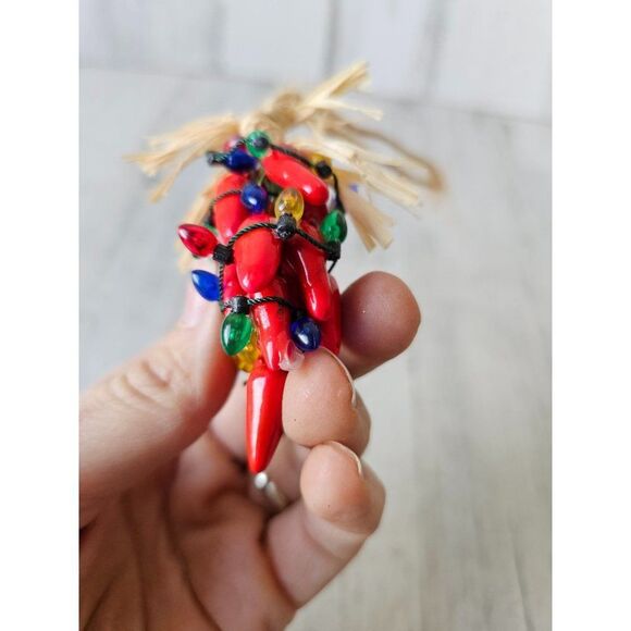 Chili pepper ornament lights unique Xmas tree - Picture 7 of 8